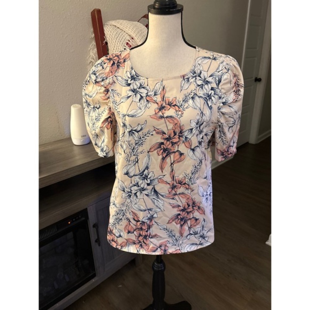 Alex Marie large floral‎ soft pink top cotton